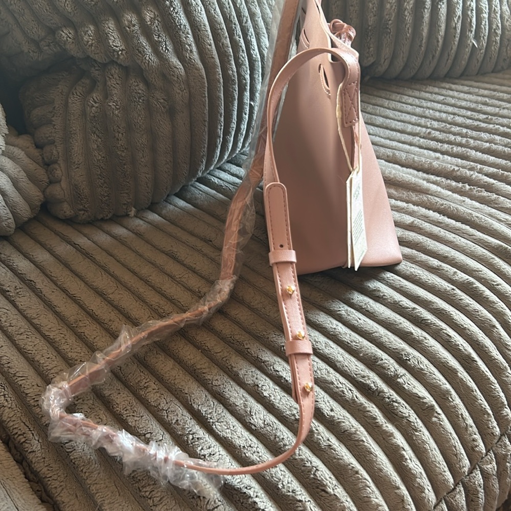 Kayla + Ava Chic Blush Pink Bucket Bag Shoulder Bag Tote Crossbody Vegan Leather - Picture 4 of 13